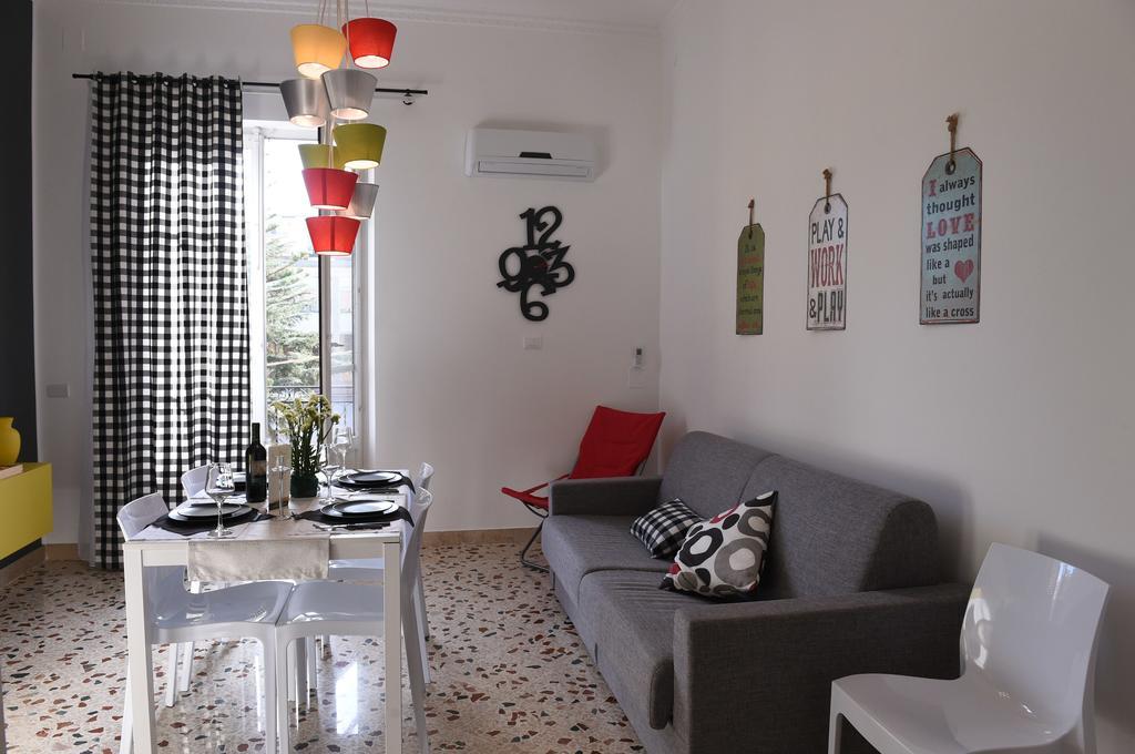 קאסטלמארה דל גולפו Chic Apartment Le Monde מראה חיצוני תמונה