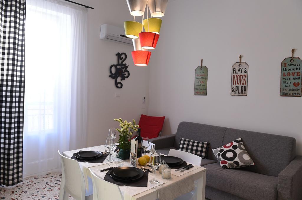 קאסטלמארה דל גולפו Chic Apartment Le Monde מראה חיצוני תמונה