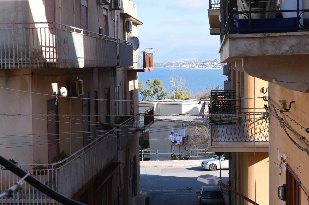 קאסטלמארה דל גולפו Chic Apartment Le Monde מראה חיצוני תמונה